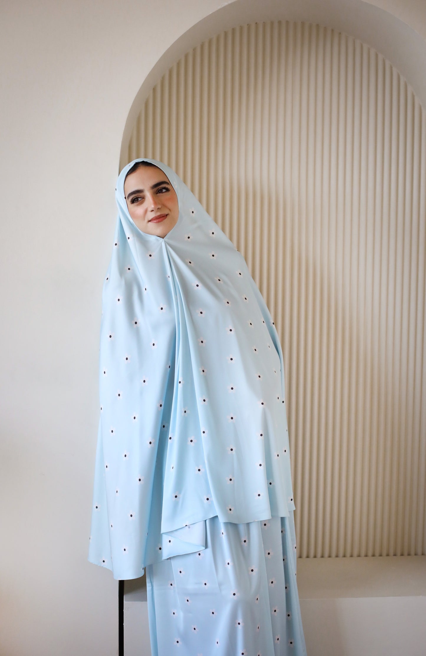 Daisy Blue Prayer Set