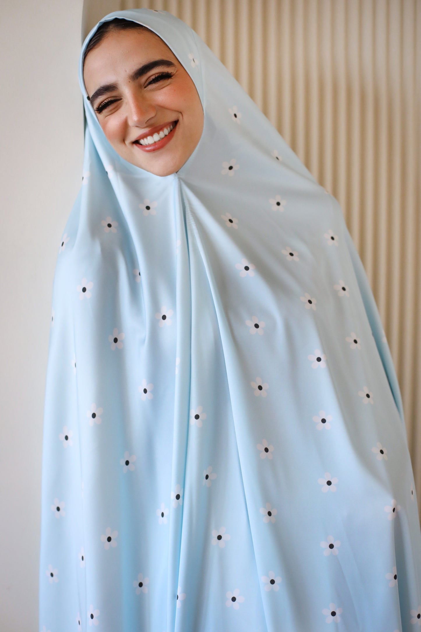 Daisy Blue Prayer Set