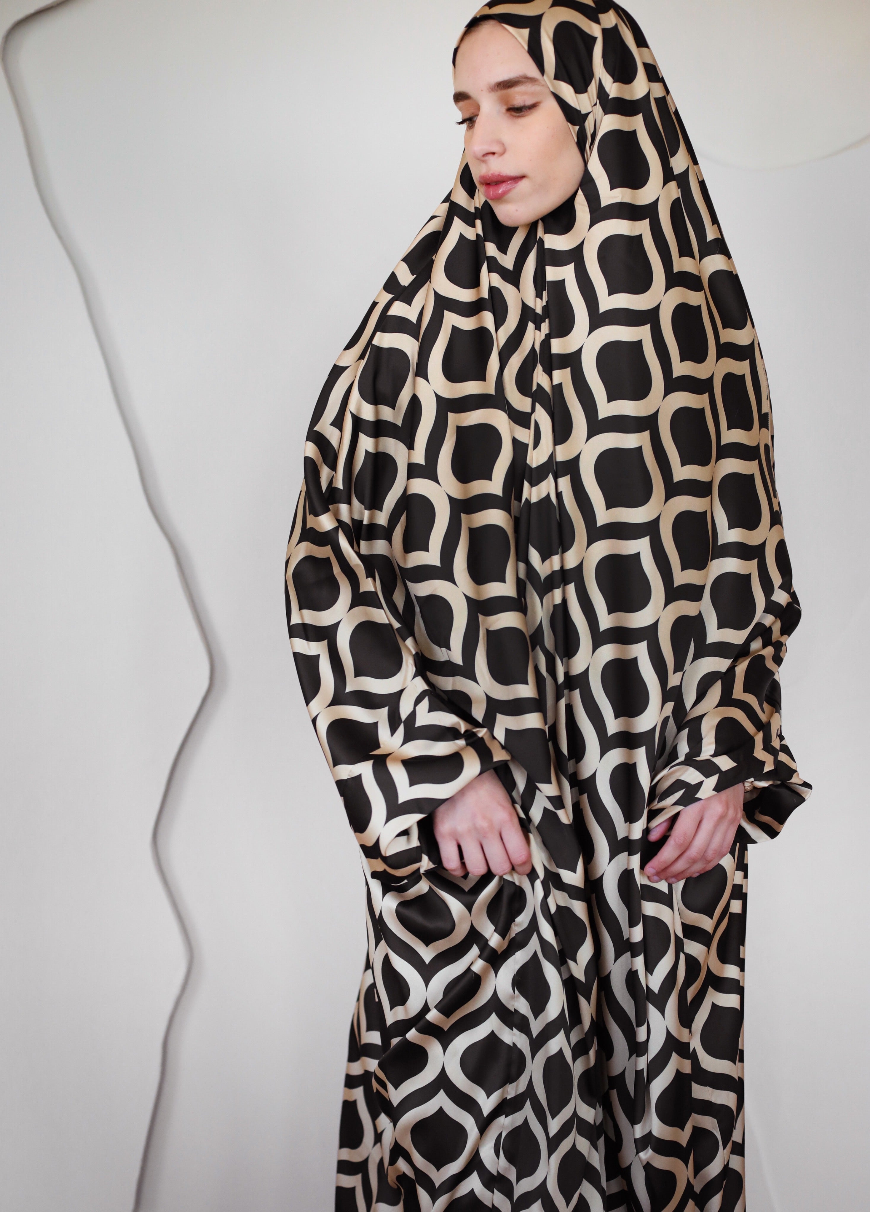 Gold Halo Slip On Khimar