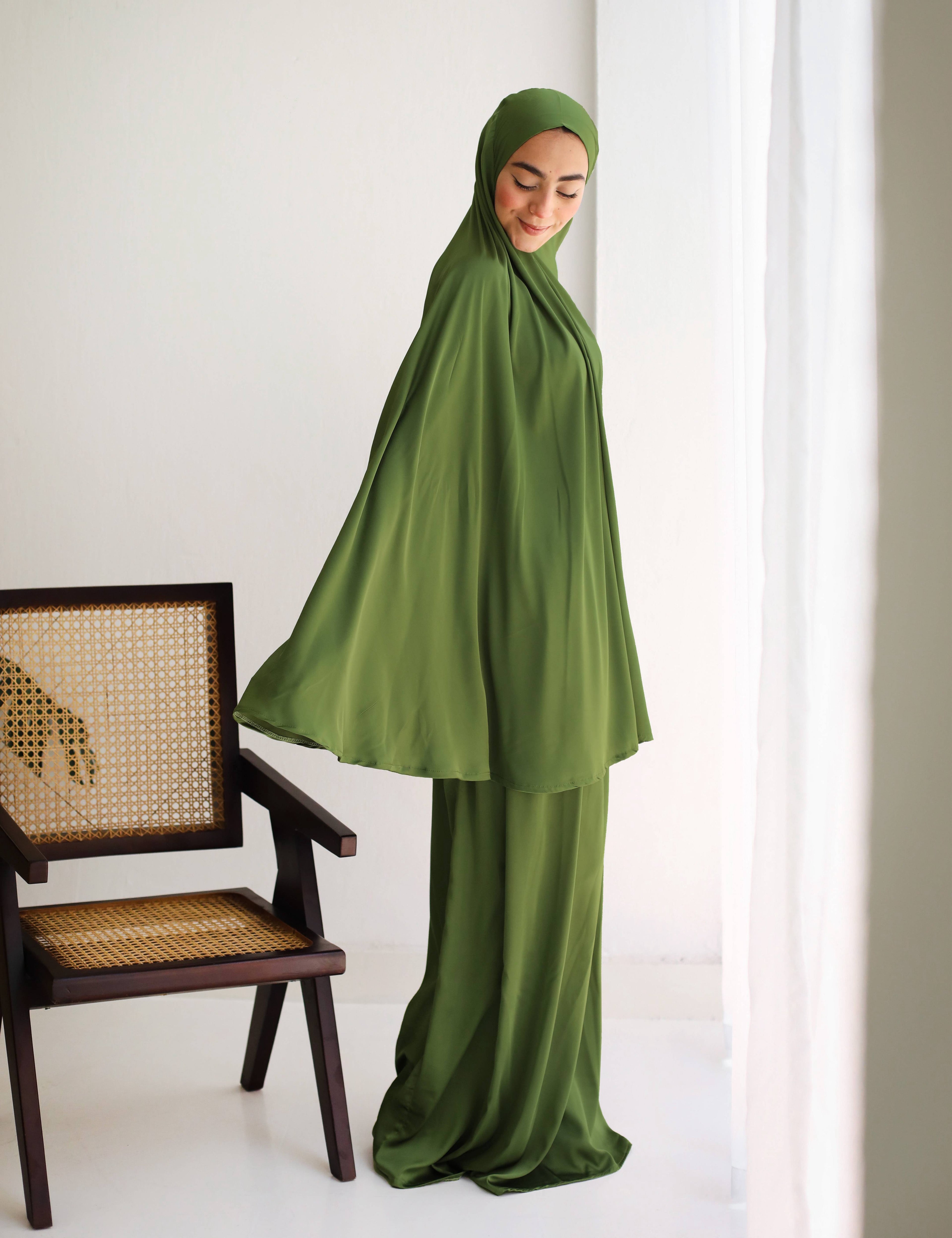 Muted Green Prayer Set