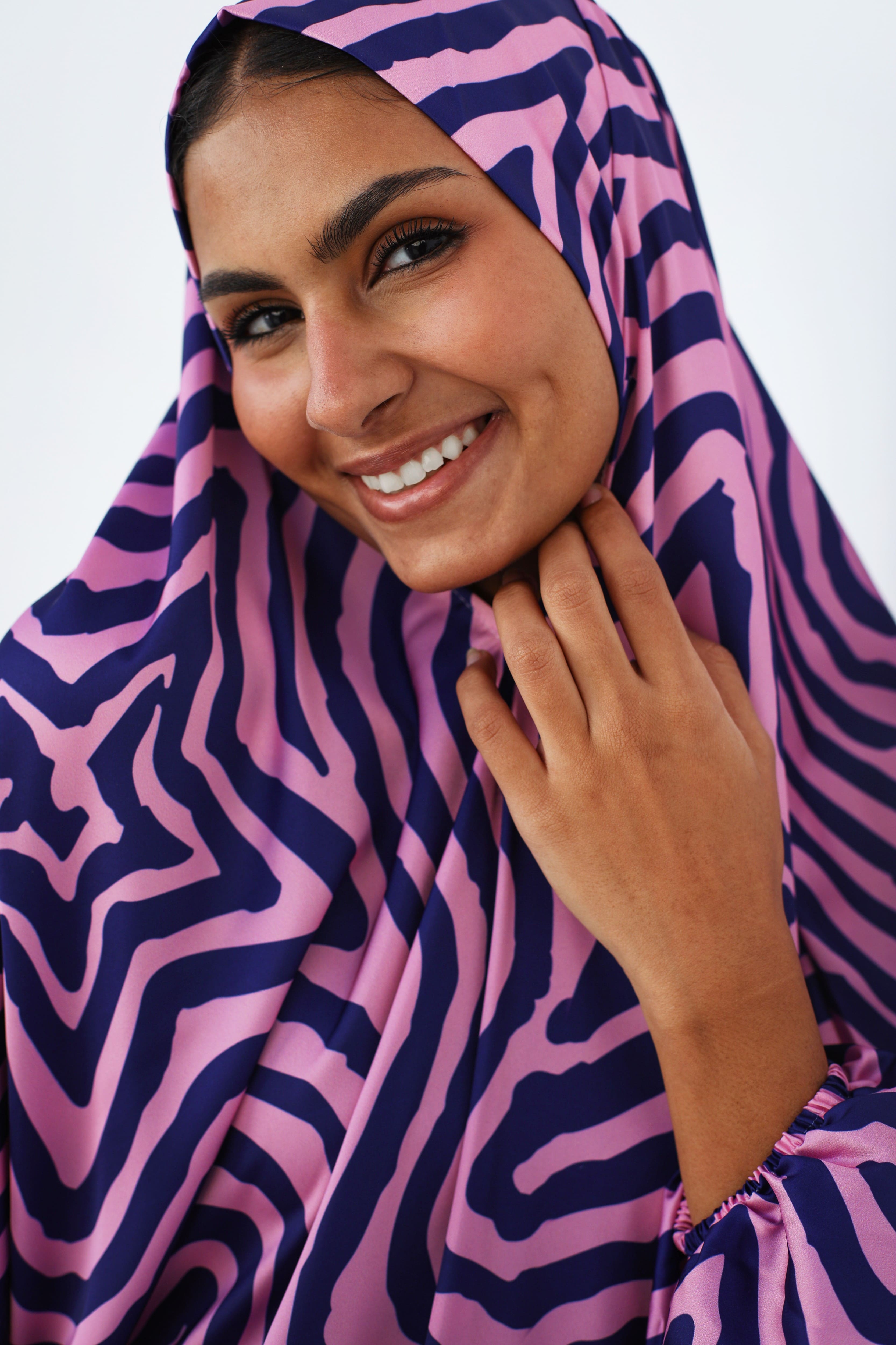 Starlight Ripple Khimar