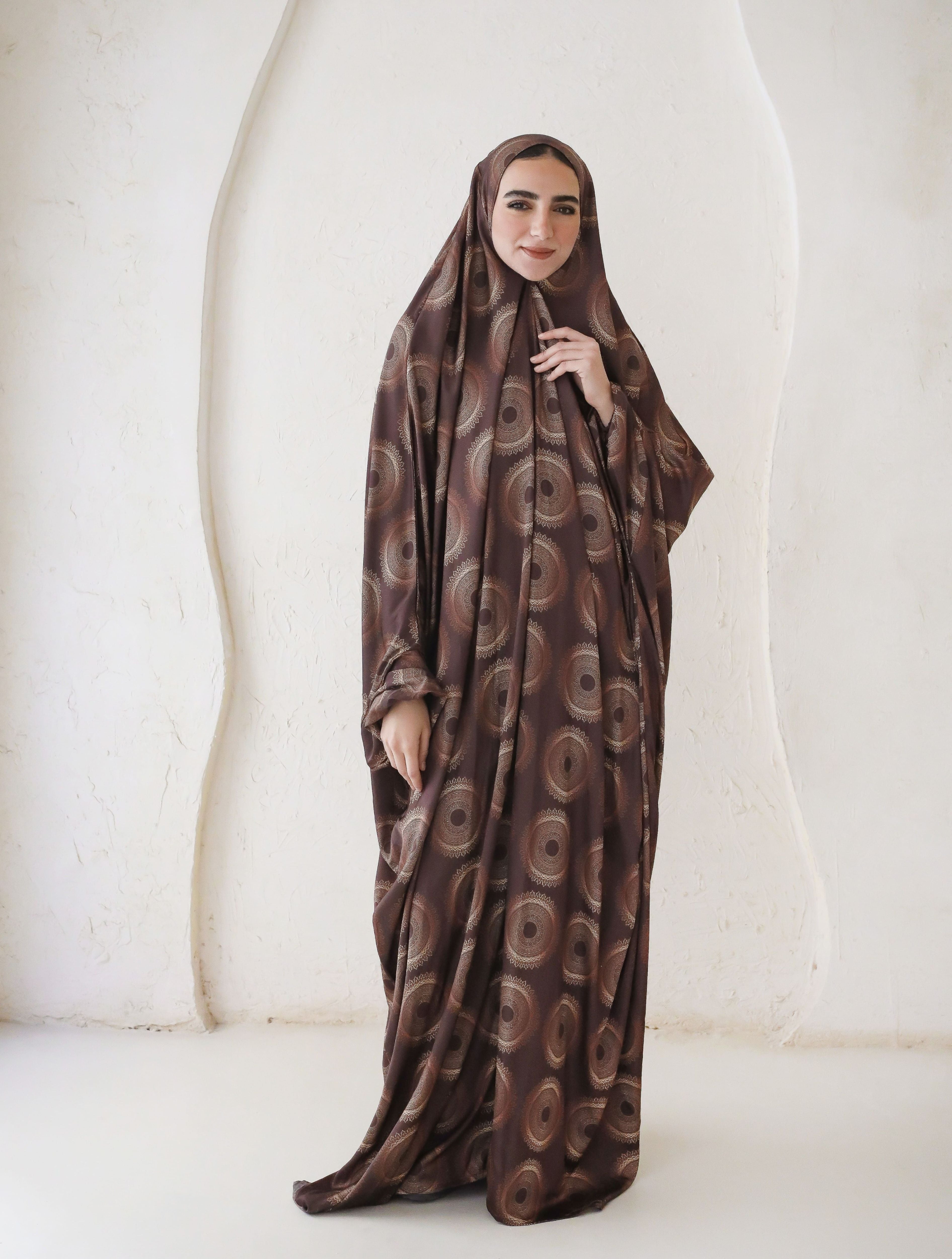 Brown Glows - Slip on Khimar