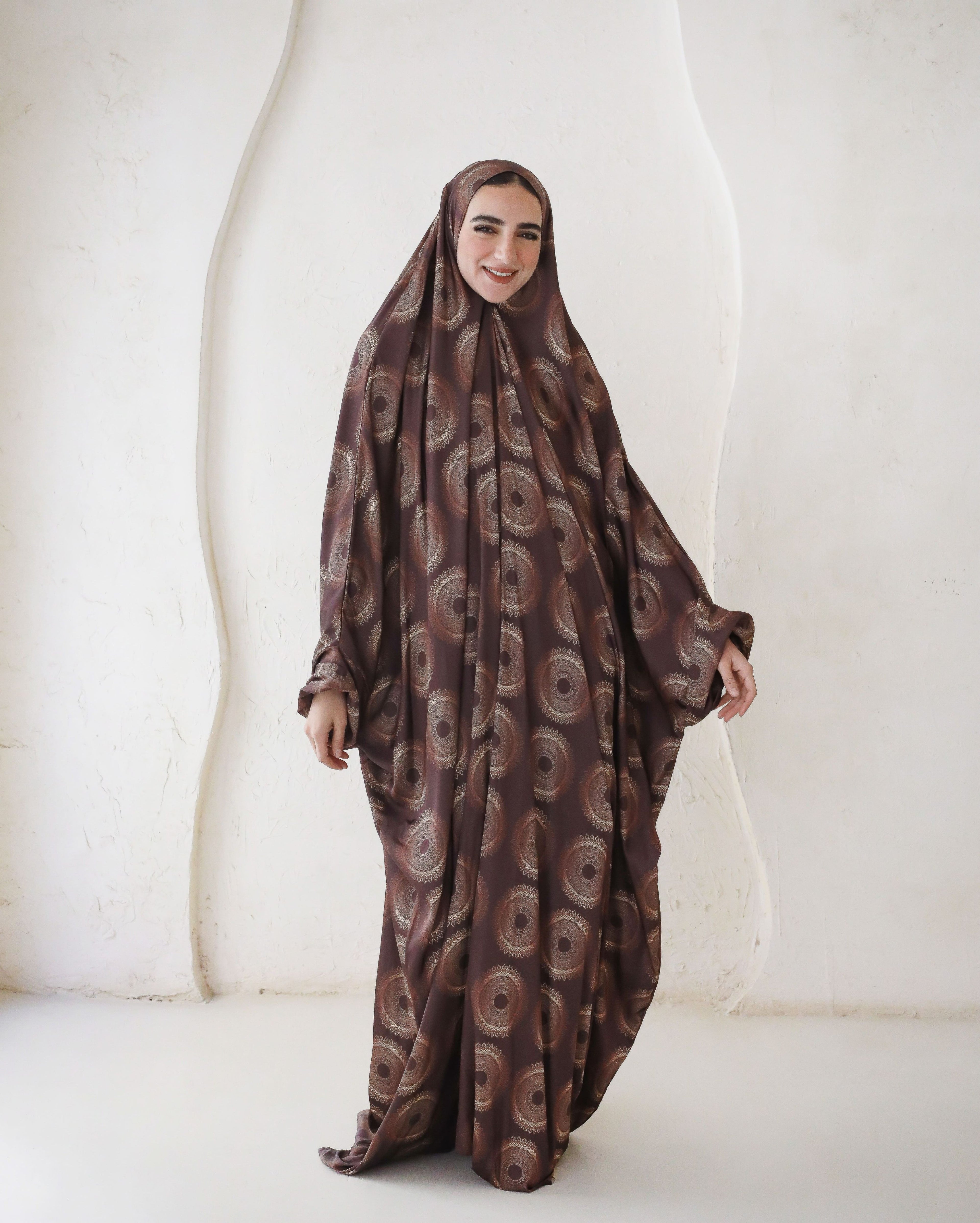 Brown Glows - Slip on Khimar