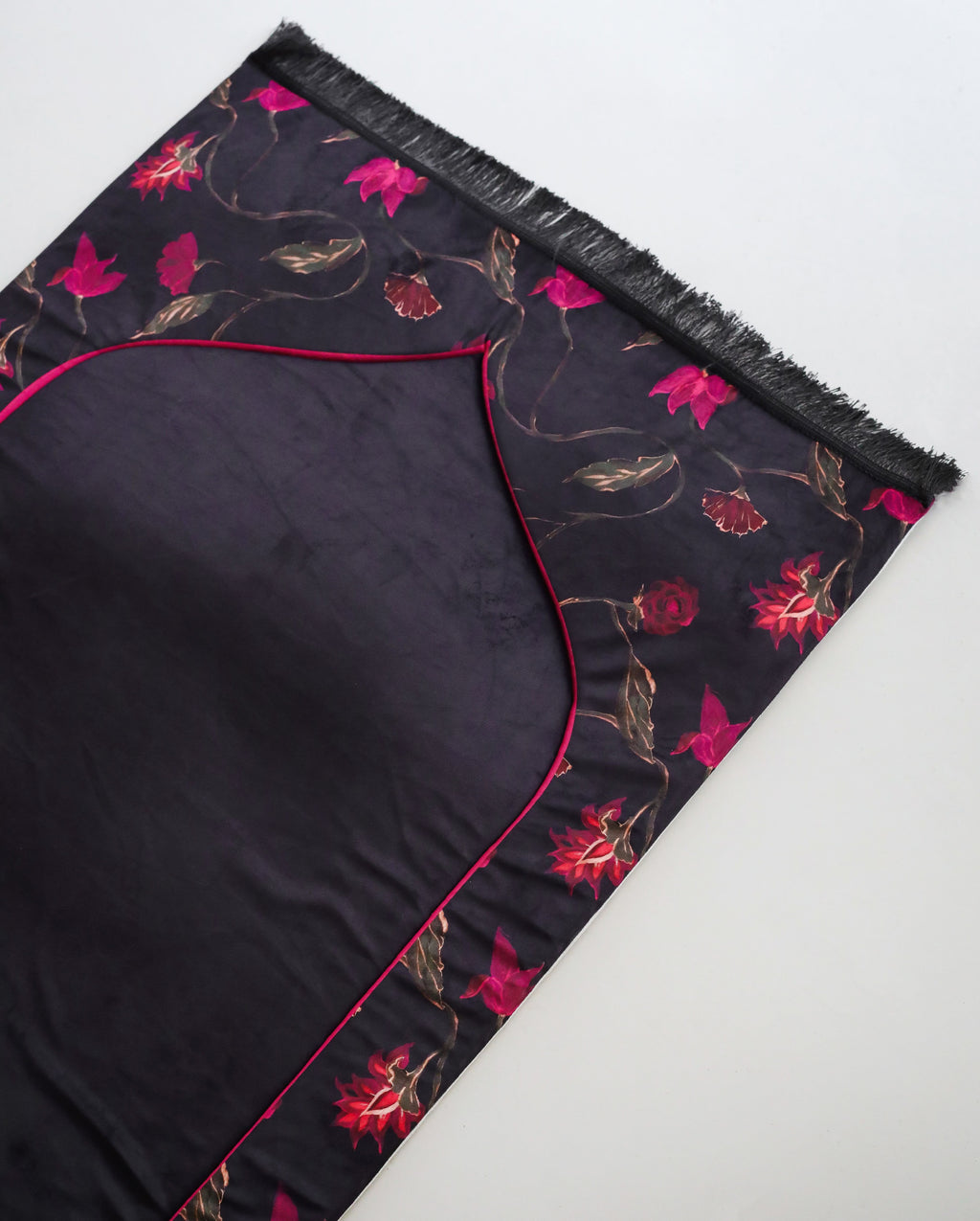 Midnight Roses Padded Rug