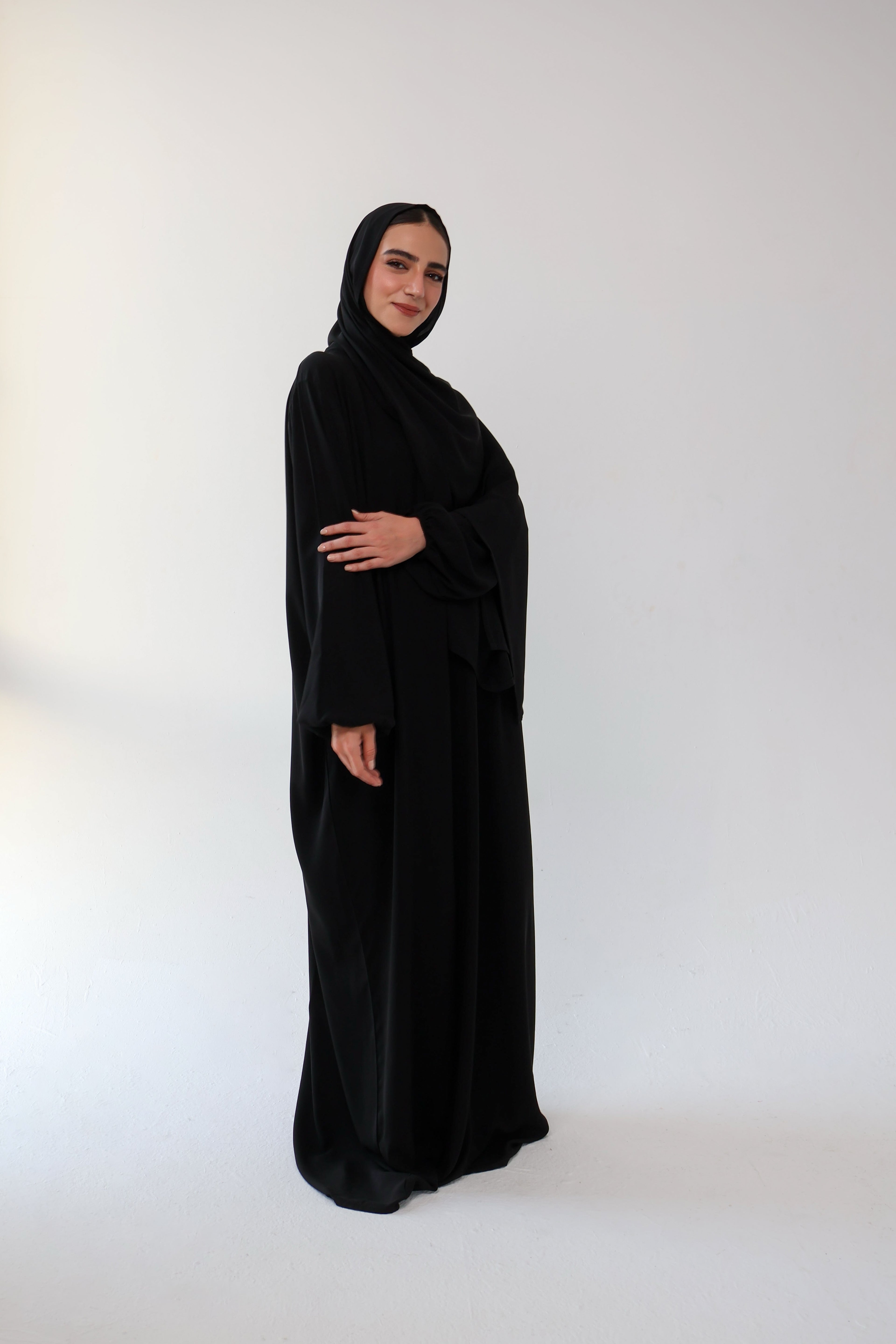 The Prayer Abaya - Plain Black