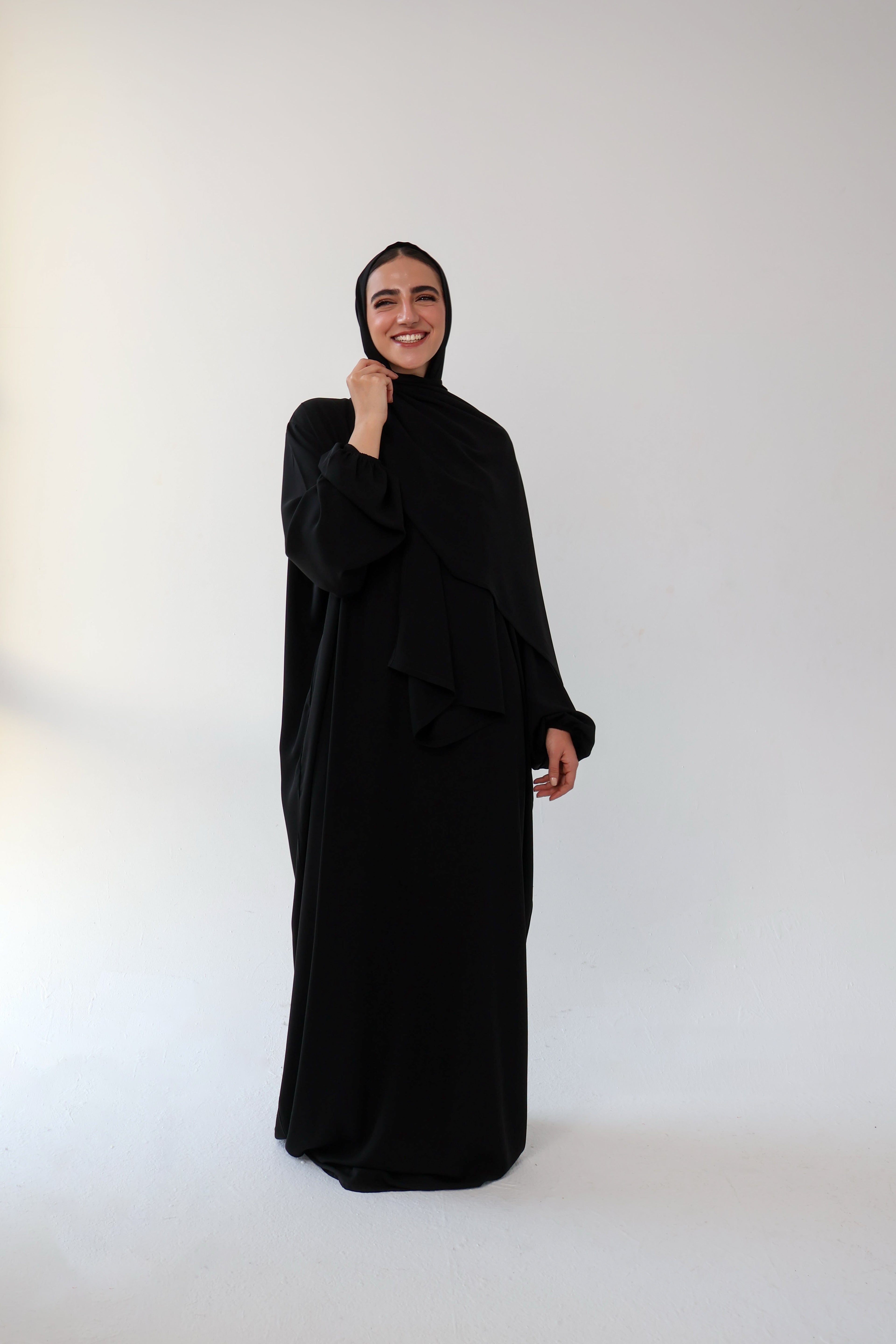 The Prayer Abaya - Plain Black