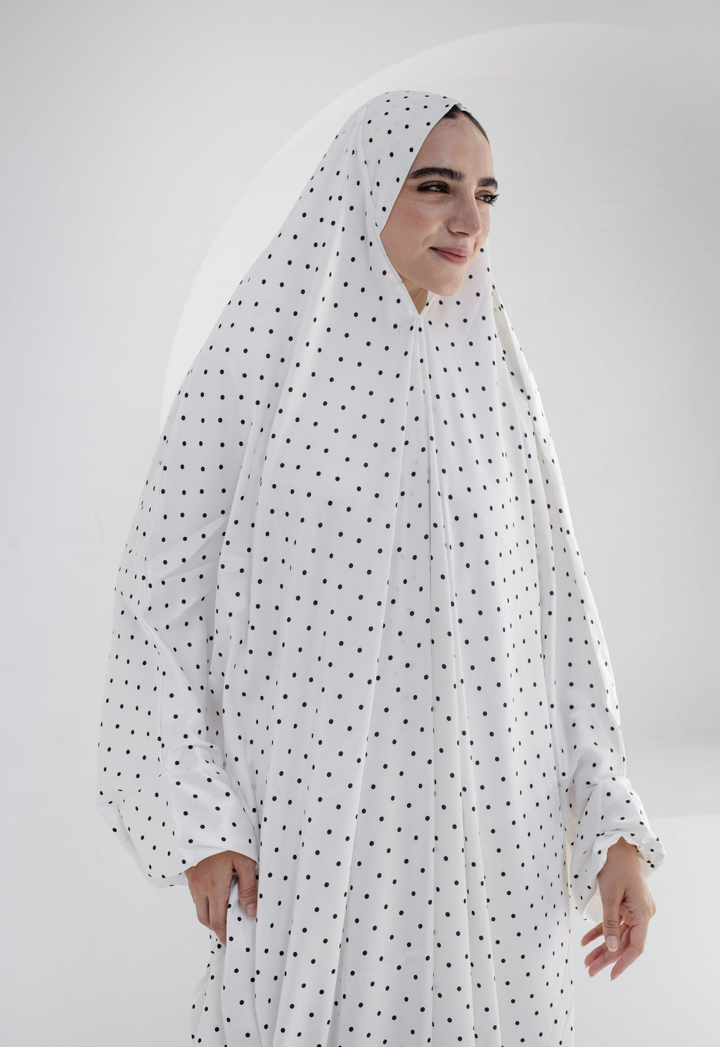 Classic Polka - Slip on Khimar