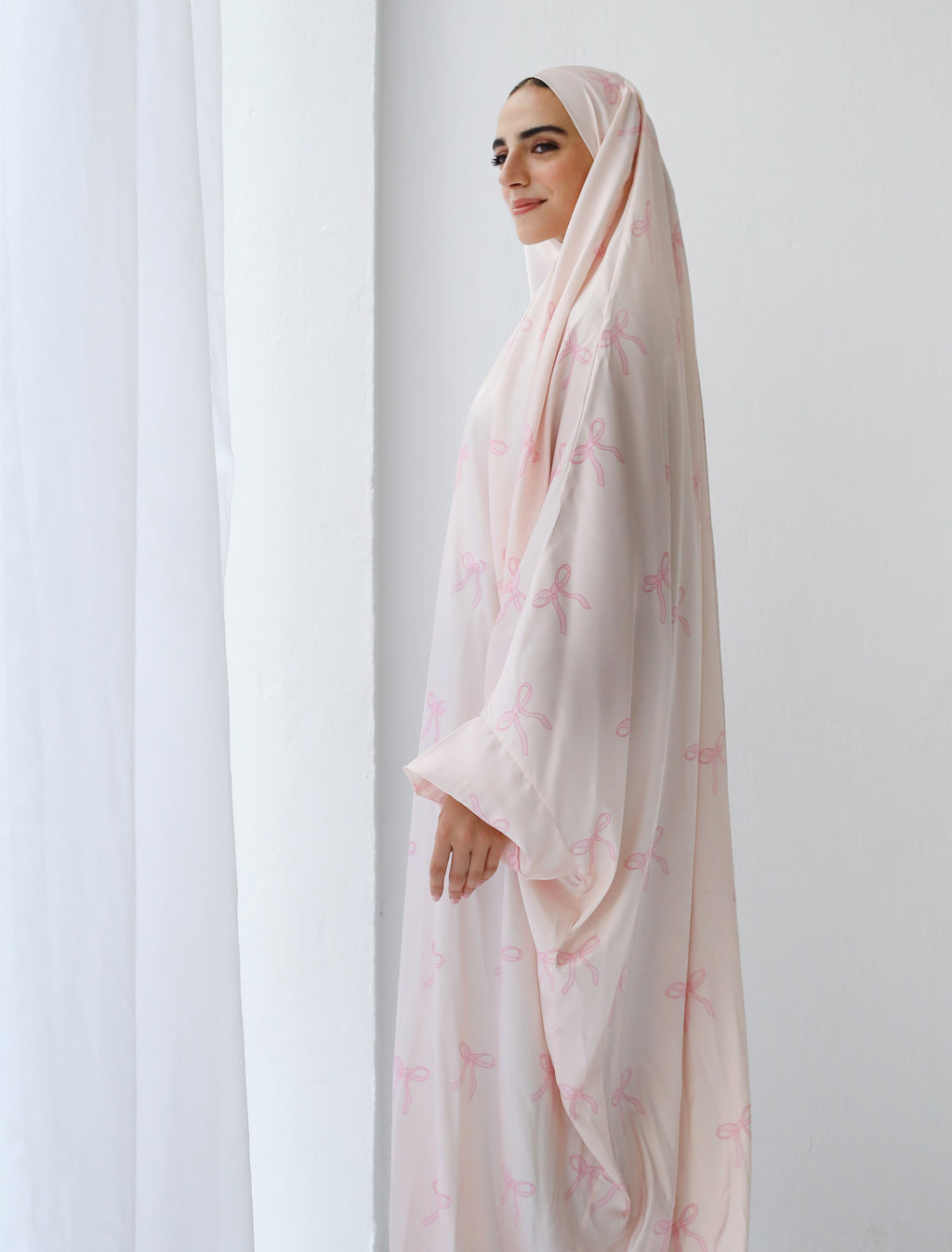 Rose Ties Slip On Khimar