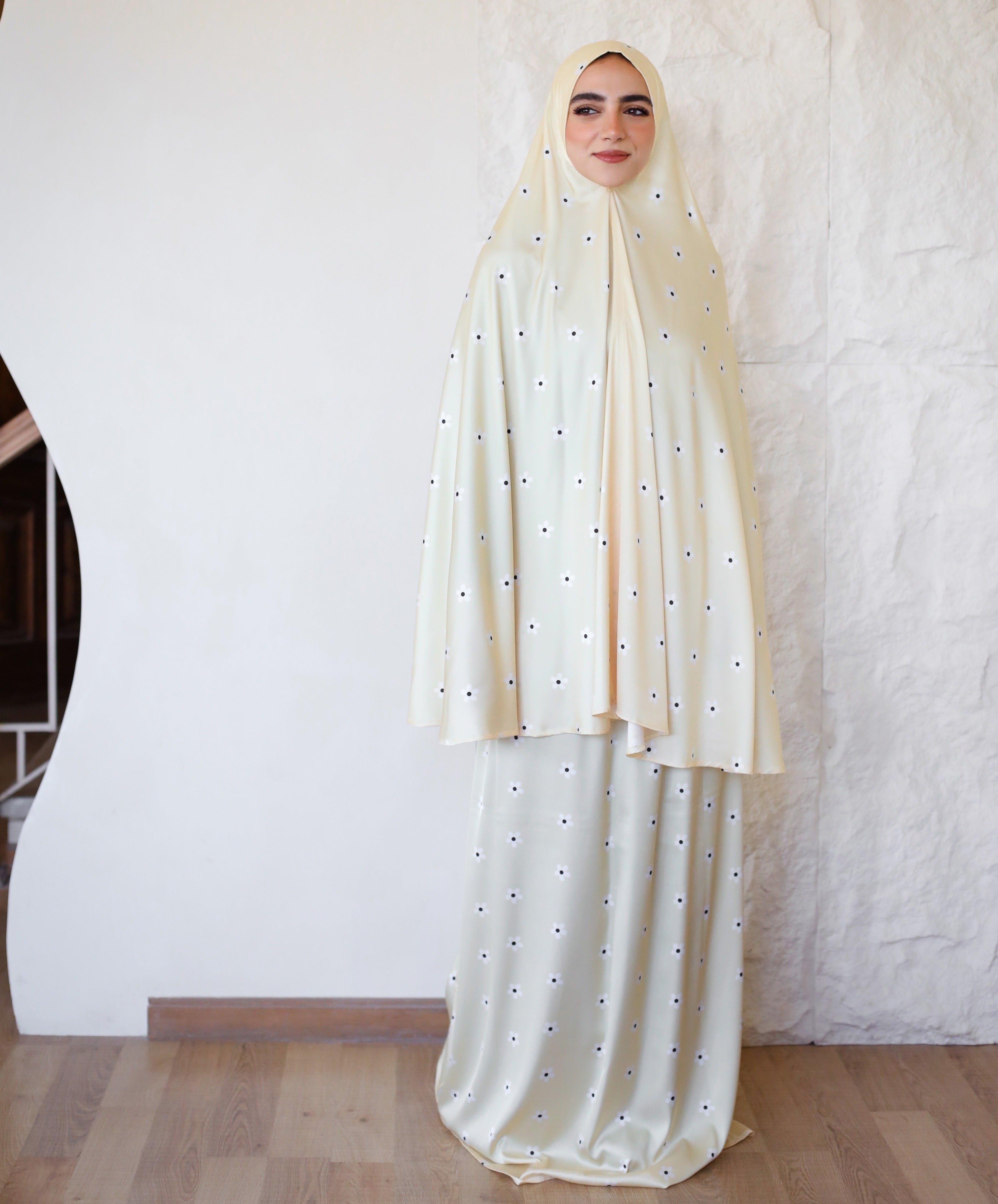 Yellow Daisy Prayer Set