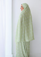 Daisy Green Prayer Set