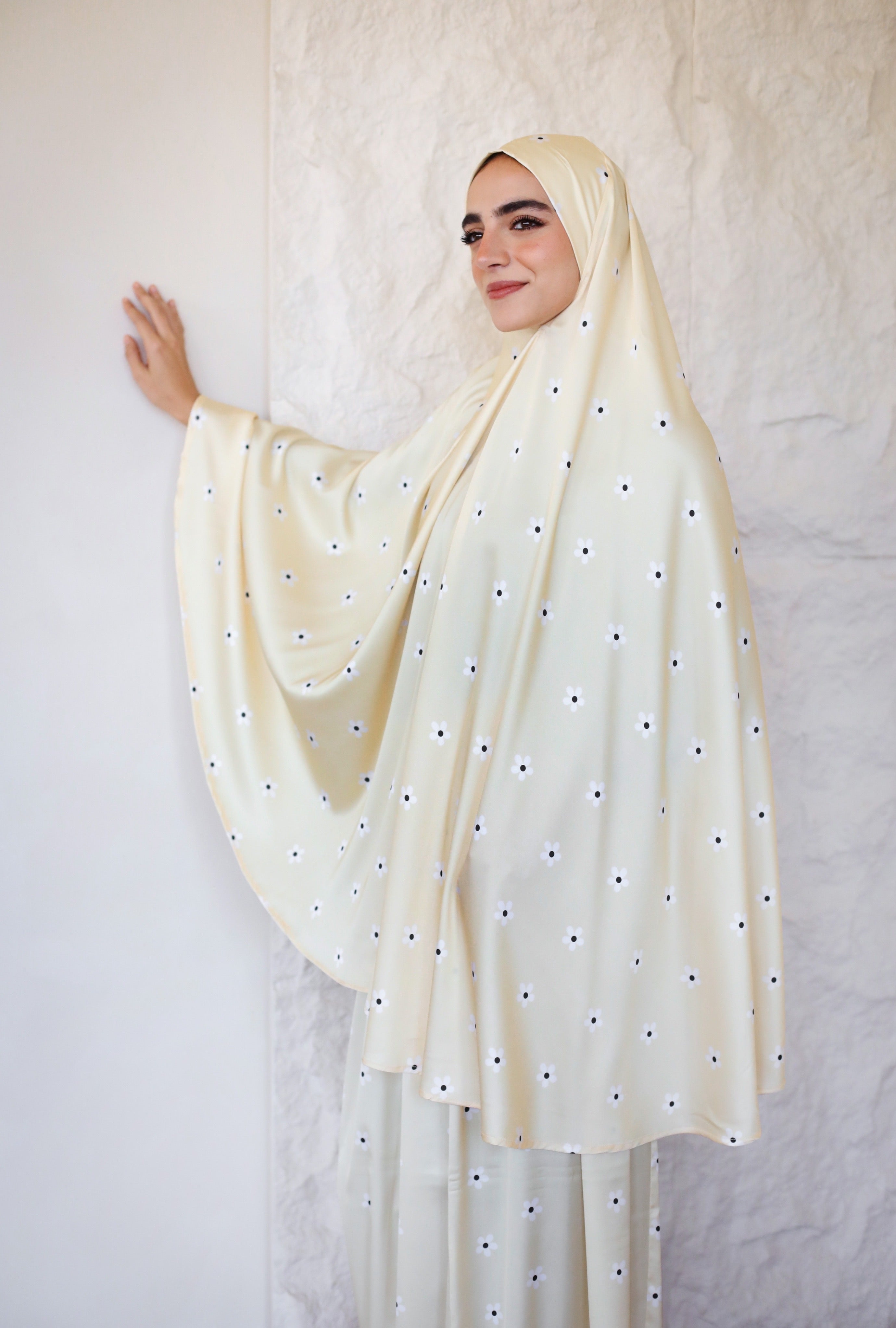 Yellow Daisy Prayer Set