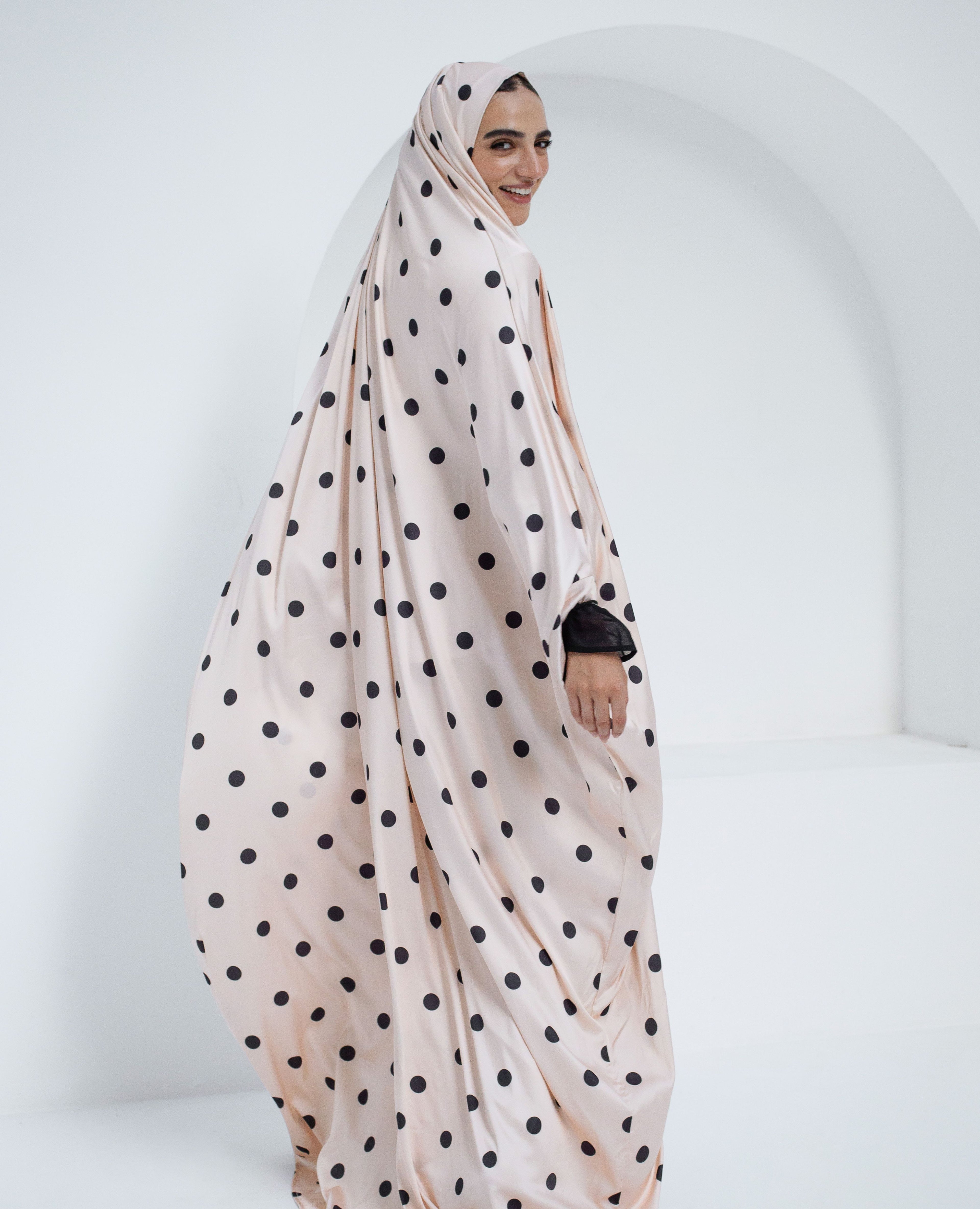 Creamy Polka - Slip on Khimar