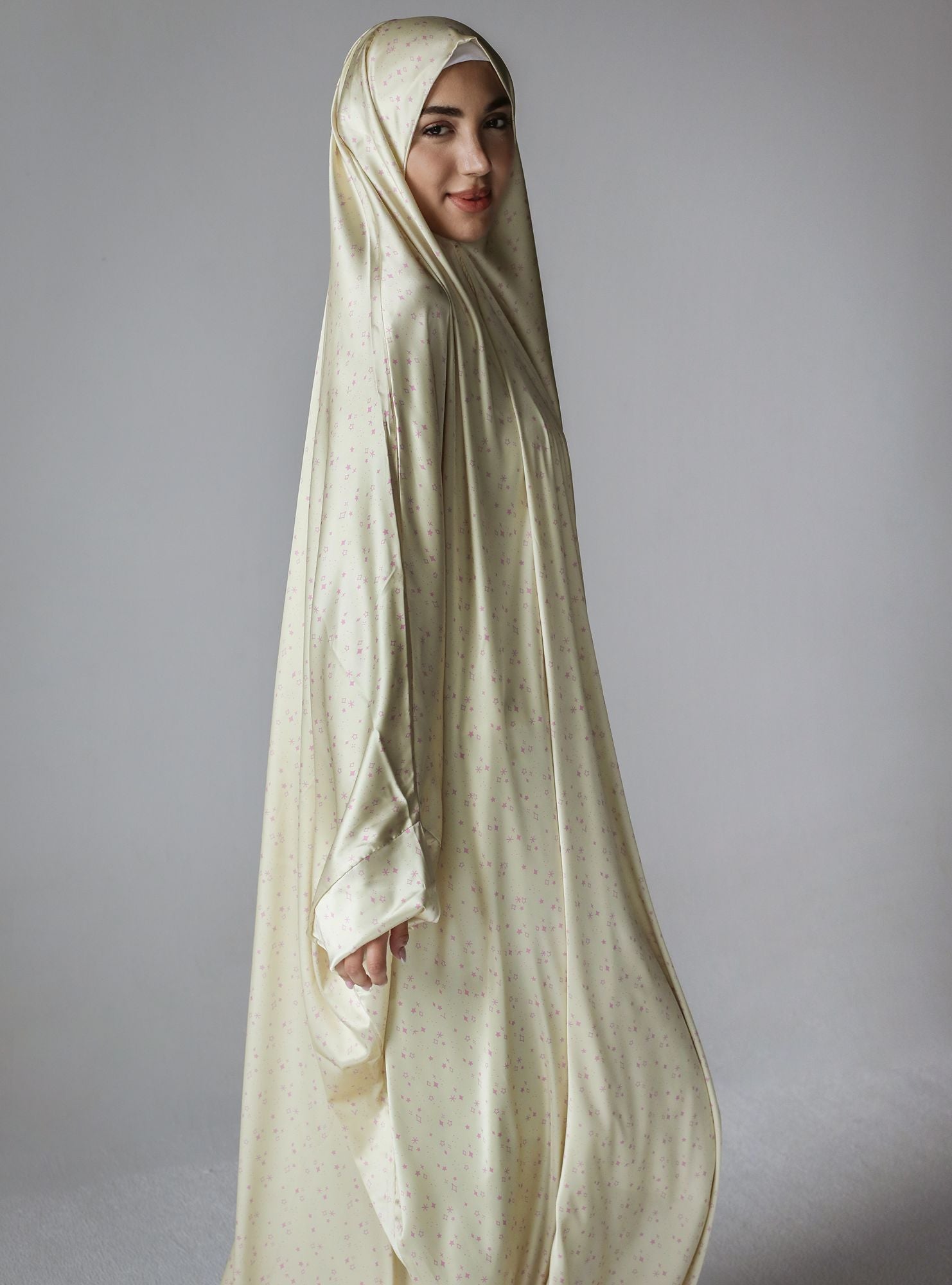Butter Yellow Glaze - Slip on Khimar